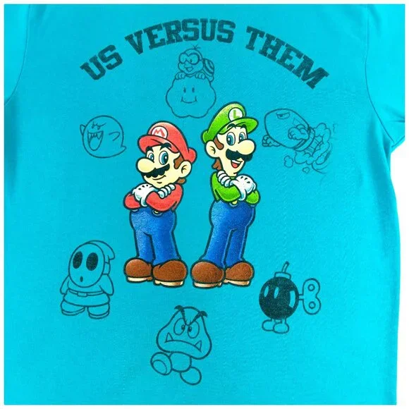 SUPER MARIO-Boy's Blue- Us vs Them- T-Shirt Top-  SIZE XL - Graphic T - Picture 2 of 8